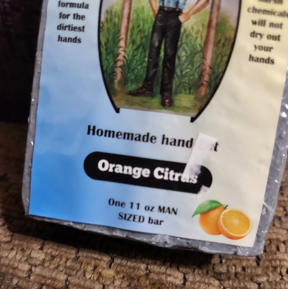 Amish Farms Man Soap 1 Huge Bar 11oz Orange Scent Exfoliating Grease Cutting - Picture 2 of 8